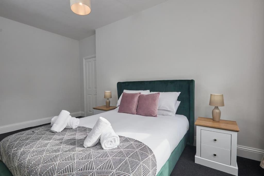 Cosy 3-Bedroom House In Seaham - Street Parking Екстер'єр фото