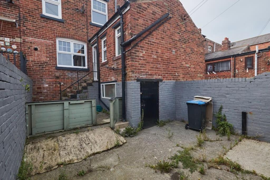 Cosy 3-Bedroom House In Seaham - Street Parking Екстер'єр фото